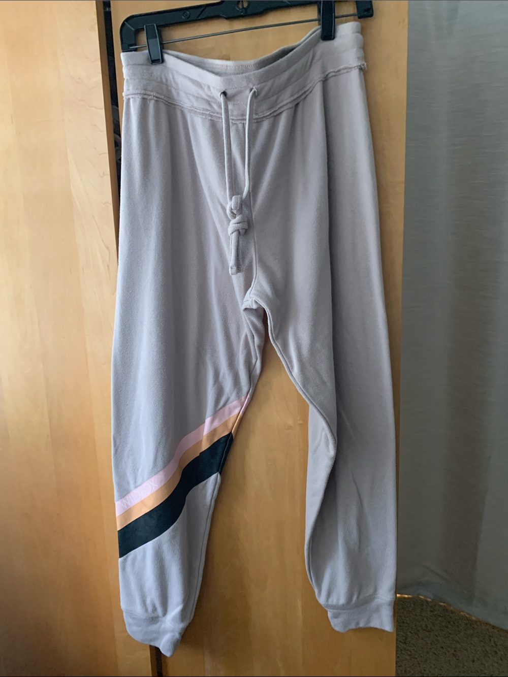 Wild Fox Sweatpants size medium